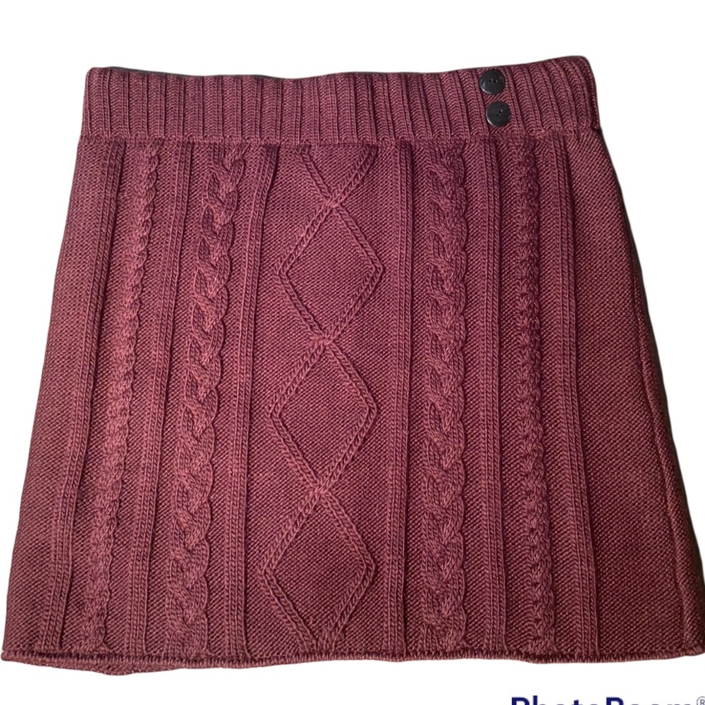 Laundromat Wool Grace Irish Aran cable knit pattern sweater skirt burgundy EUC